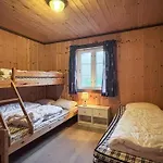 Vakantiehuis Four-Bedroom Holiday home in Bjelland *